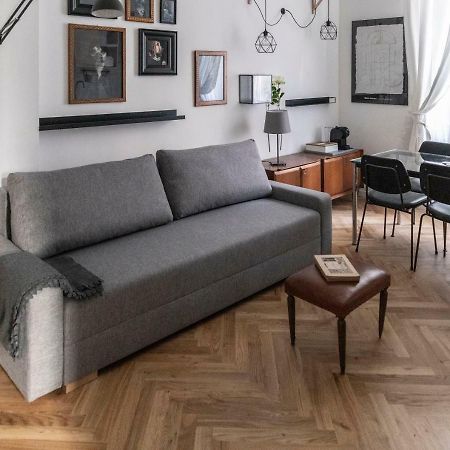Menabrea 33 - Stylish Apartment! มิลาน ภายนอก รูปภาพ
