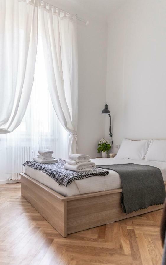 Menabrea 33 - Stylish Apartment! มิลาน ภายนอก รูปภาพ